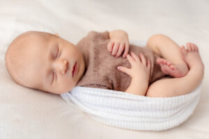 Neugeborenenshooting Babyfotos Familienfotos Würzburg